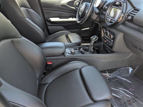 Used 2016 MINI Cooper Clubman FWD image 11