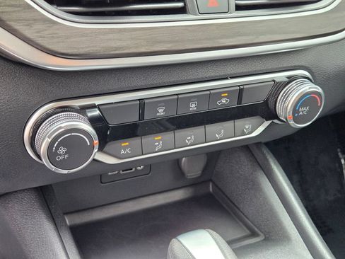 New 2026 Nissan Altima 2.5 SV AWD/4WD image 19