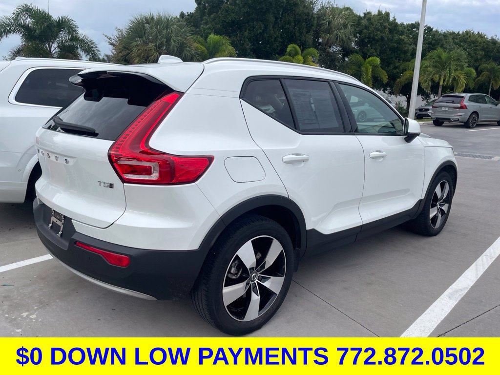 Used 2021 Volvo XC40 T5 Momentum w/ Protection Package Premier AWD/4WD image 7