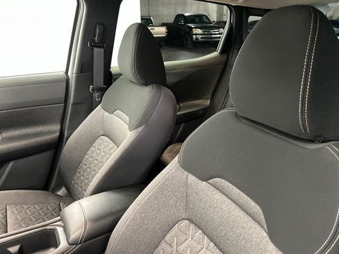Used 2025 Nissan Kicks SV w/ SV Premium Package AWD/4WD image 16