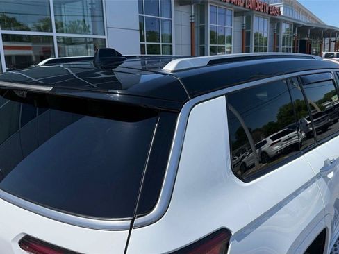 Used 2022 Jeep Grand Cherokee L Summit AWD/4WD image 14