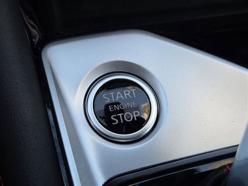 New 2025 Nissan Altima 2.5 SR image 12