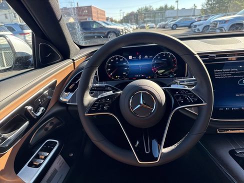 New 2026 Mercedes-Benz E 450 4MATIC Sedan image 22