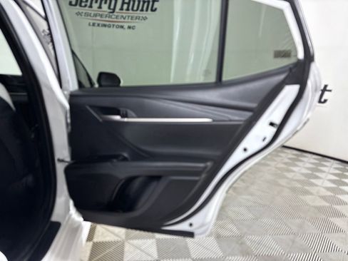 Used 2025 Toyota Camry SE w/ Convenience Package FWD image 23
