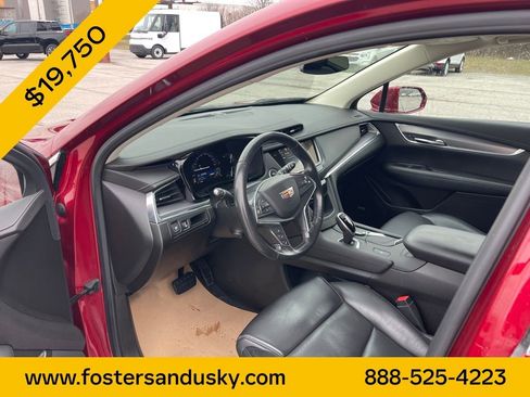 Used 2019 Cadillac XT5 Luxury FWD image 13