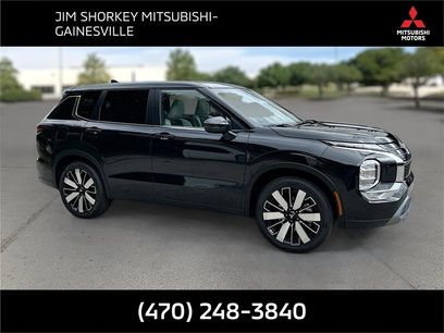 New 2025 Mitsubishi Outlander SE