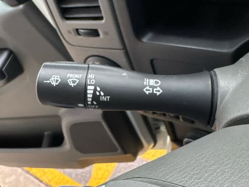 Used 2016 Nissan NV 2500 SV image 14