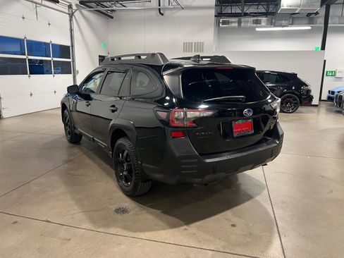 Used 2022 Subaru Outback Wilderness w/ Wilderness Package image 5