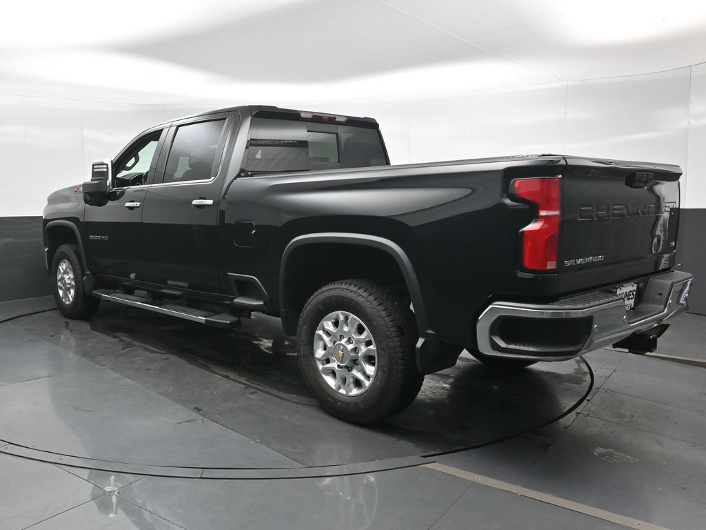 Used 2024 Chevrolet Silverado 2500 LTZ w/ LTZ Convenience Package AWD/4WD image 11