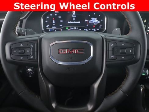 Used 2025 GMC Sierra 1500 AT4 w/ Technology Package AWD/4WD image 23