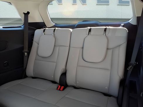 New 2026 Ford Explorer Active w/ Active Comfort Package image 9