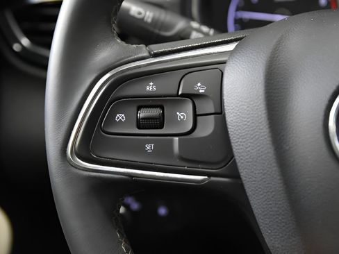 Used 2023 Buick Encore GX Preferred w/ Cold Weather Comfort Package FWD image 19