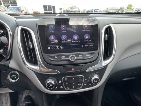 Used 2020 Chevrolet Equinox LT image 17
