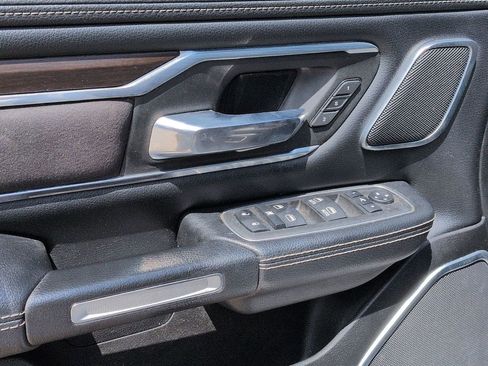 Used 2022 RAM 1500 Laramie AWD/4WD image 7