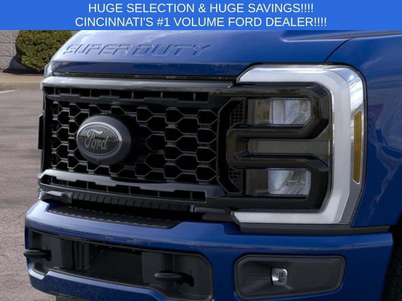 New 2026 Ford F250 XLT w/ XLT Premium Package AWD/4WD image 17