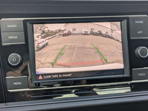 Used 2024 Volkswagen Jetta Sport image 20