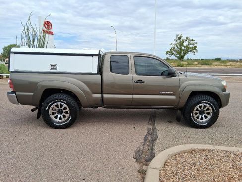 Used 2009 Toyota Tacoma PreRunner RWD image 7