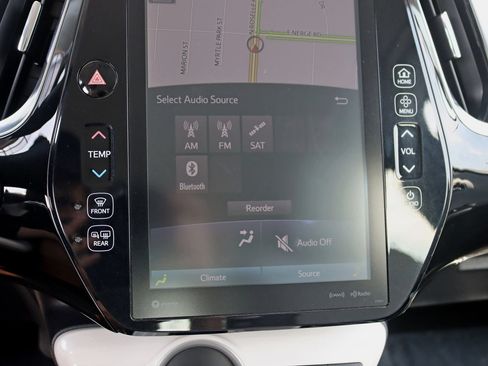 Used 2017 Toyota Prius Prime Premium FWD image 22