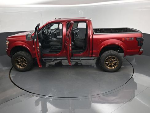 Used 2019 Ford F150 XLT w/ Equipment Group 302A Luxury AWD/4WD image 17
