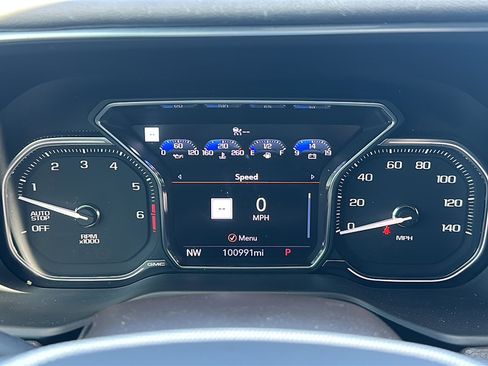 Used 2021 GMC Yukon Denali w/ Denali Premium Package image 26