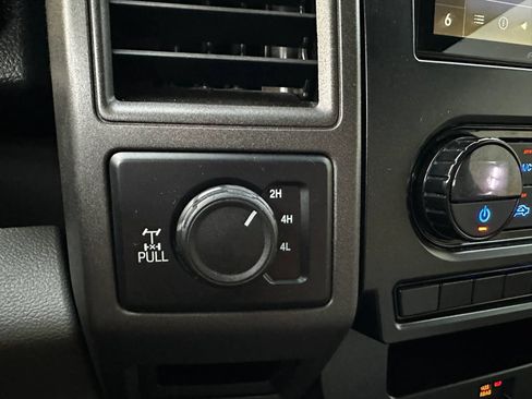 Used 2021 Ford F250 XL w/ STX Appearance Package AWD/4WD image 32