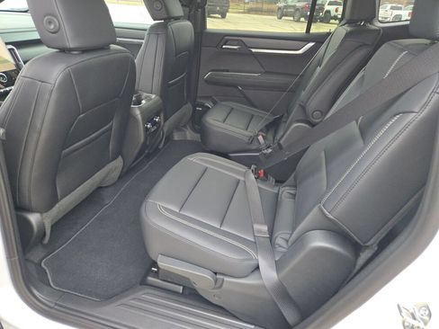 New 2026 GMC Acadia Elevation w/ Elevation Premium Package AWD/4WD image 20