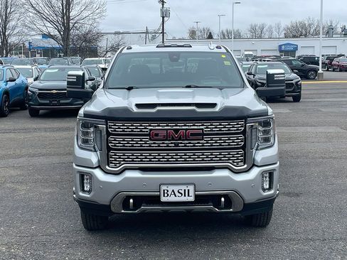 Used 2023 GMC Sierra 3500 Denali w/ Denali Ultimate Package AWD/4WD image 9