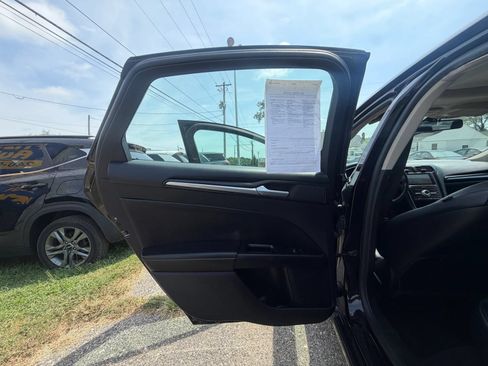 Used 2020 Ford Fusion Titanium FWD image 19