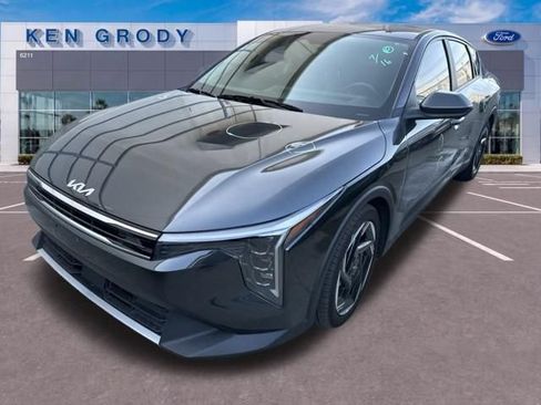 Used 2025 Kia K4 EX FWD image 4