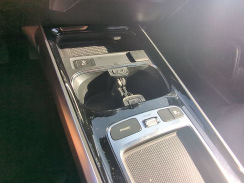 Certified 2024 Mercedes-Benz GLB 250 4MATIC image 8