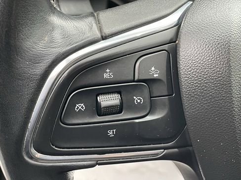 Certified 2022 Buick Envision Preferred w/ Safety Package image 23