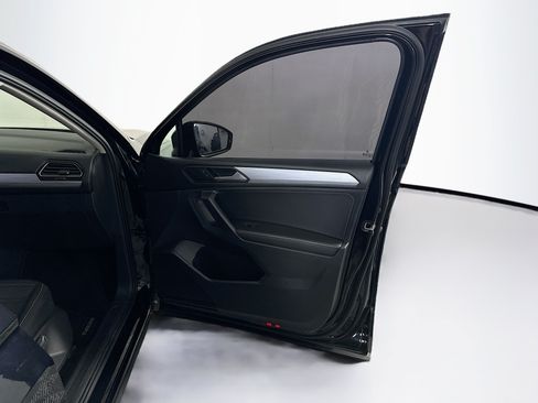 Used 2023 Volkswagen Tiguan S FWD image 30