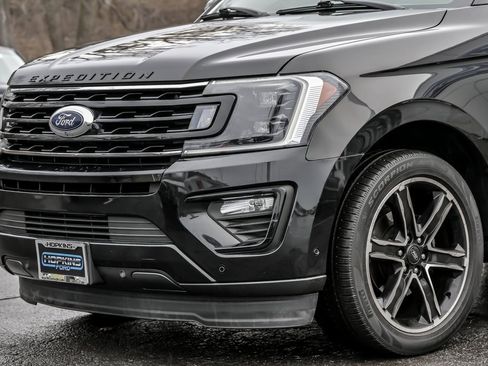 Used 2019 Ford Expedition Limited w/ Equipment Group 303A image 2