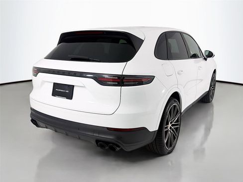 Certified 2023 Porsche Cayenne image 23