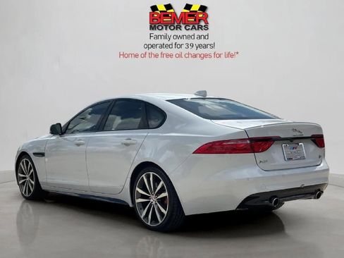Used 2016 Jaguar XF S image 3