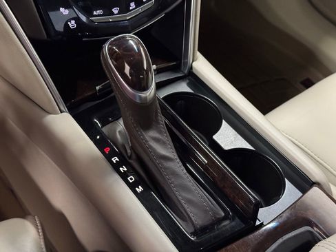 Used 2013 Cadillac XTS Luxury w/ Driver Awareness Package image 32