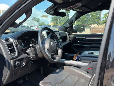 Used 2024 RAM 1500 Laramie RWD image 4