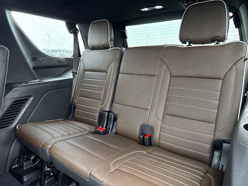 New 2026 GMC Yukon Denali Ultimate AWD/4WD image 33
