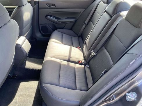 Used 2023 Nissan Altima 2.5 SV FWD image 15