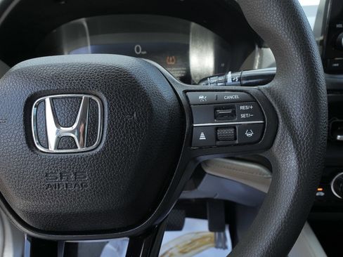 Used 2025 Honda Accord SE image 18