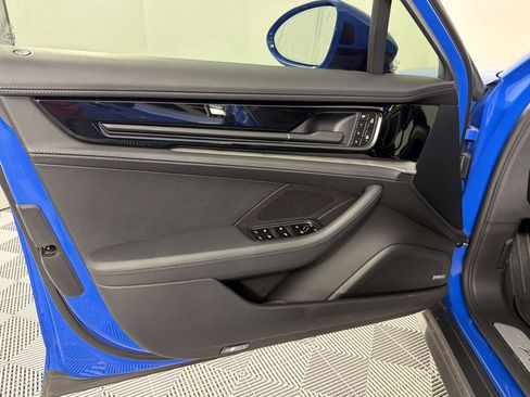 Certified 2025 Porsche Panamera image 14