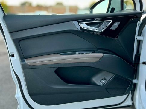 Used 2024 Audi Q4 e-tron Premium image 13