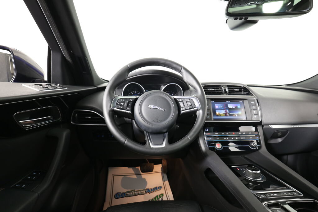 Used 2018 Jaguar F-PACE Prestige AWD/4WD image 29