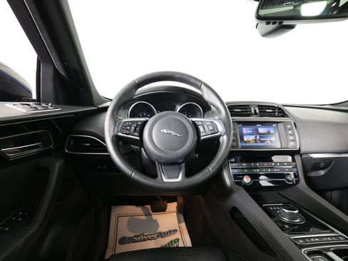 Used 2018 Jaguar F-PACE Prestige AWD/4WD image 29