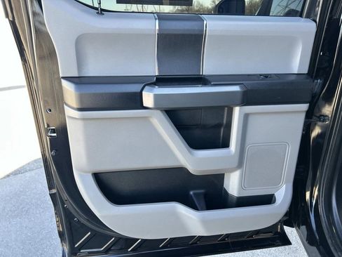 Used 2017 Ford F150 XLT image 21