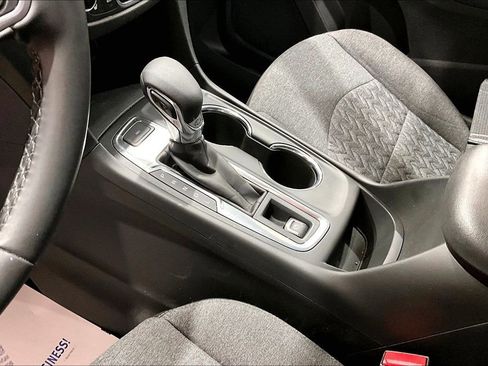 Used 2023 Chevrolet Equinox LT AWD/4WD image 15