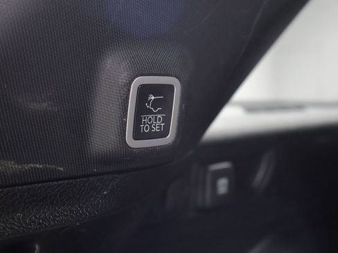 Used 2023 Jeep Grand Cherokee Altitude image 22