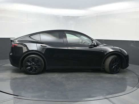 Used 2025 Tesla Model Y Long Range AWD/4WD image 39