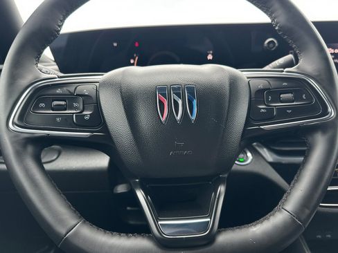 Used 2024 Buick Envista Avenir image 21