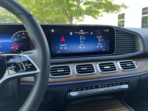 Certified 2025 Mercedes-Benz GLE 450 4MATIC image 31